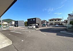 4 / 4