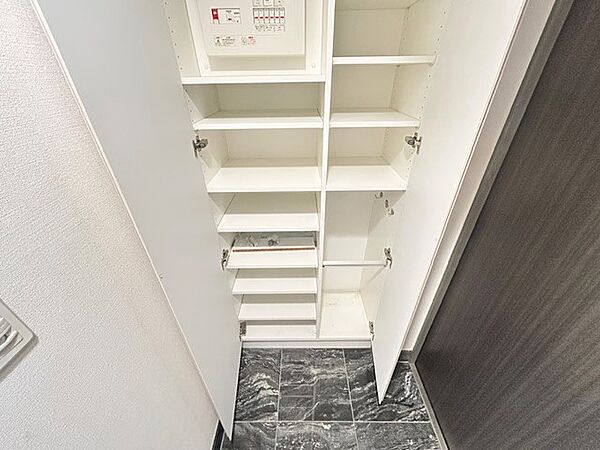 収納