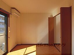 ＳＨＵ　Ａｚｕｍａ 201 2階1Kのリビング/ダイニング