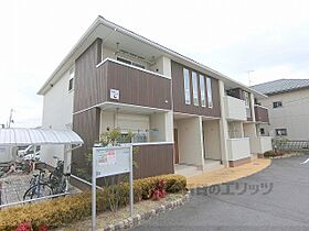 滋賀県東近江市聖徳町（賃貸アパート2LDK・2階・57.21㎡） その1