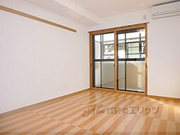 メゾンドムラジII 1-D 1階1Kのリビング/ダイニング