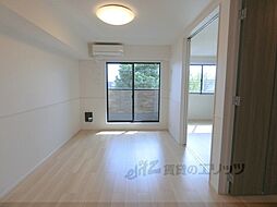 近江鉄道八日市線 太郎坊宮前駅 徒歩2分の賃貸アパート 2階2LDKのリビング/ダイニング