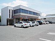 セブンイレブン(130m)