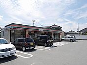 セブンイレブン(900m)