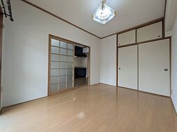 居間