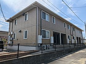 ヴィルヌーブＭ 205 号室 ｜ 愛媛県松山市平田町（賃貸アパート2LDK・2階・62.80㎡） その1