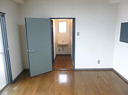 居間