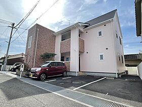 カーサ・ポンテリブロ 102 号室 ｜ 愛媛県松山市鷹子町（賃貸アパート1R・1階・33.50㎡） その1