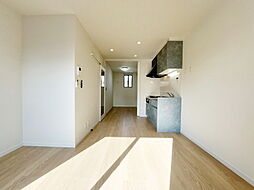 エルミタージュ 203 号室 2階1LDKのリビング/ダイニング