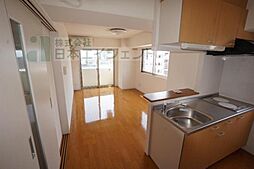 ライフコート湊町 1002 号室