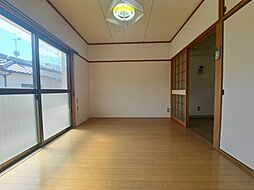 居間