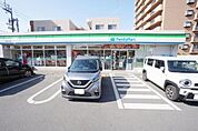 ファミリーマート枝松四丁目店