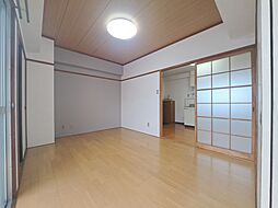 居間