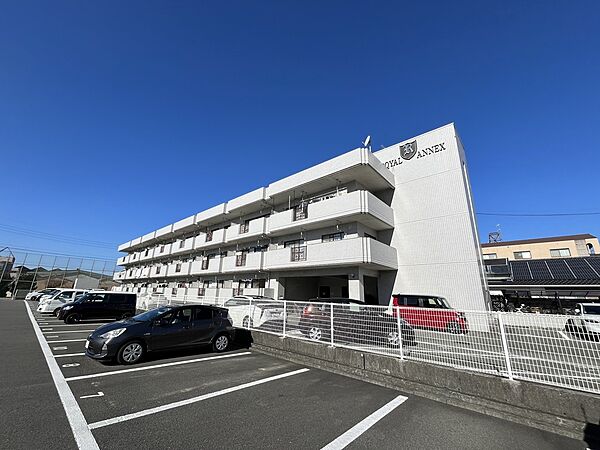 ロイヤルアネックス土居田 306 号室｜愛媛県松山市土居田町(賃貸マンション3LDK・3階・63.00㎡)の写真 その1