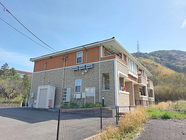 ナッツィオーネ・クロス 101 号室｜愛媛県松山市畑寺町(賃貸アパート2DK・1階・46.06㎡)の写真 その1