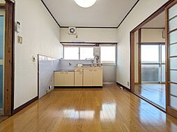 居間