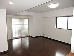 メゾン・スイート 301 号室