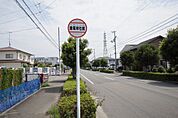 勝岡神社前