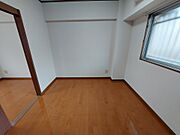 洋室5.7帖