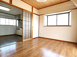 居間