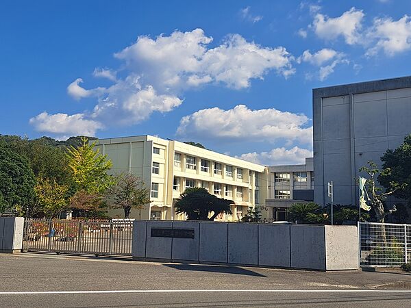 画像16:粟井小学校