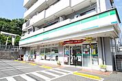 ファミリーマートコウヤ長津田町店 541m
