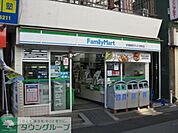 ファミリーマート 徒歩15分。コンビニ 1160m