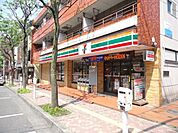 セブンイレブン 777m