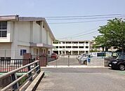 北九州市立徳力小学校(460m)
