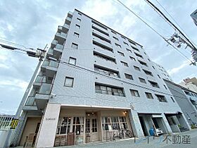 アルボール西道頓堀  ｜ 大阪府大阪市浪速区幸町2丁目1-17（賃貸マンション1LDK・6階・54.23㎡） その1