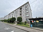 本マンションの外観写真