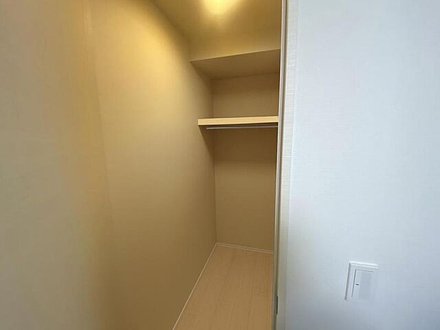 収納 リヴァリエＡ棟 14階/-