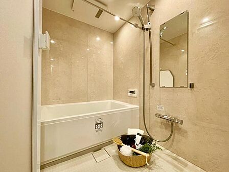 一日の疲れを癒すゆとりのバスルーム