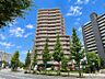 外観：清潔感のある落ち着いた外観が印象的な住まいです。周辺の街並みにもなじむ、飽きのこないデザインです。