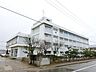 周辺：新潟市立小針中学校 1510m