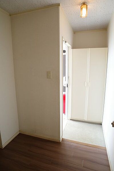 画像20:玄関から、お部屋が丸見えにならない作りに。