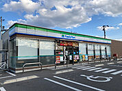 ファミリーマート　唐津鏡店 900m
