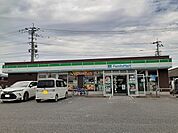 ファミリーマート 唐津中原店 760m