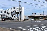 西唐津駅 250m