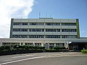 伊万里市役所 650m