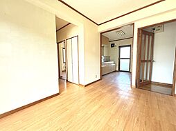 居間