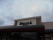 デリシア 元町店（840m）