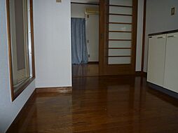 居間