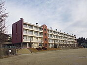 飯田市立飯田西中学校（919m）
