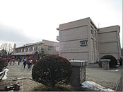 高森町立高森南小学校（2495m）