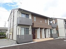 シャーメゾンまちB  ｜ 長野県中野市三好町２丁目4-15（賃貸アパート1LDK・2階・54.39㎡） その1