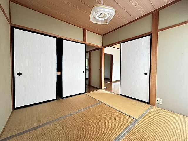 寝室