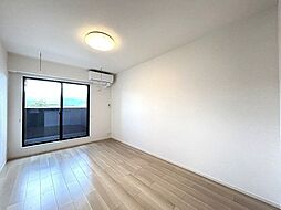 プレシャス・アイル 2階1LDKのリビング/ダイニング