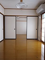 フラット三輪B棟 2階3Kのリビング/ダイニング