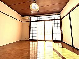 居間